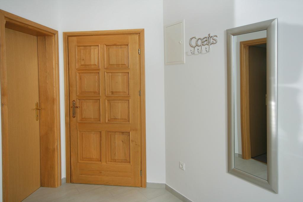 Apartmani Mane تروغير المظهر الخارجي الصورة