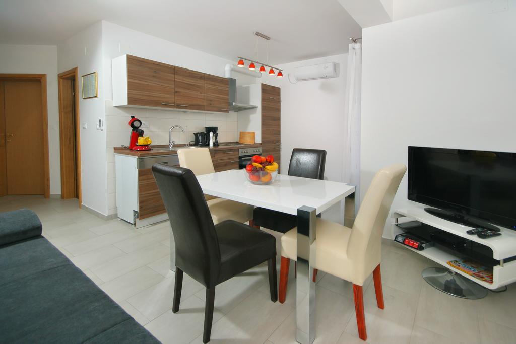 Apartmani Mane تروغير المظهر الخارجي الصورة