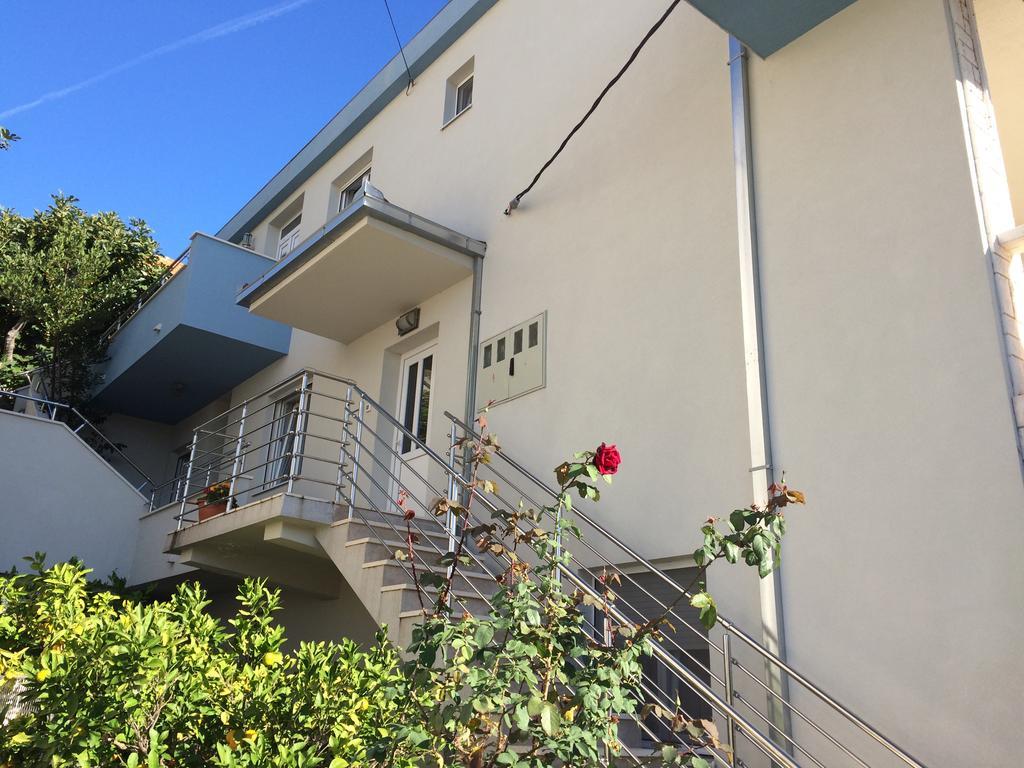 Apartmani Mane تروغير المظهر الخارجي الصورة